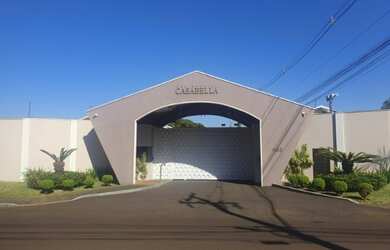 Imagem: A casa em condomínio possui 3 Dormitórios, 2 Banheiros, 4