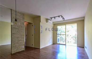 Imagem: O apartamento possui 3 Dormitórios, 2 Banheiros, 2 Vagas na