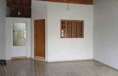 Imagem: A casa possui 3 Dormitórios e está localizado em Ceilândia