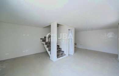 Imagem: A casa em condomínio possui 3 Dormitórios, 2 Banheiros, 2