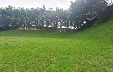 Imagem: O terreno possui 501m² de Área e está localizado em Pitas