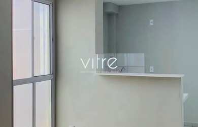 Imagem: O apartamento possui 2 Dormitórios, 1 Banheiro, 1 Vaga na garagem