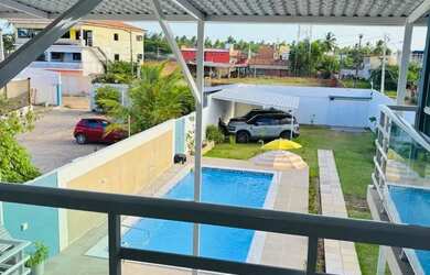 Imagem: A casa possui 5 Dormitórios, 5 Banheiros, 3 Vagas na garagem