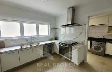 Imagem 14: Casa para locação no Tamboré 3 com 518 m² de área útil 4 suítes...