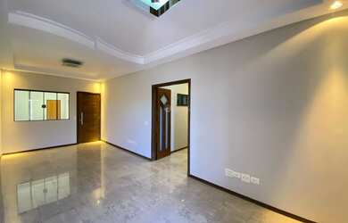 Imagem 9: SOBRADO COM SALA COMERCIAL À VENDA NO JARDIM FLAMINGOS EM ARAPONGAS