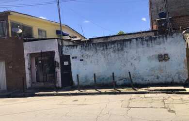 Imagem 5: Casa com 3 unidades conjugadas, sendo uma um pequeno ponto comercial