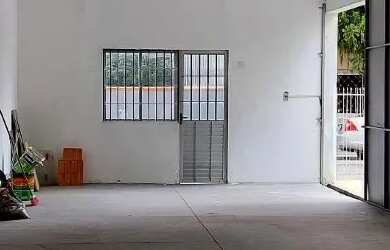 Imagem: O depósito possui 160m² de Área e está localizado em Nações