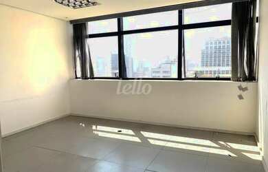 Imagem: O depósito possui 1 Vaga na garagem e 35m² de Área e está