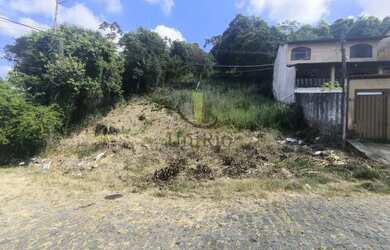 Imagem: O terreno possui 879m² de Área e está localizado em Tanque