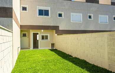 Imagem 3: Sobrado a venda localizado na Ribanceira, Imbituba-SC, á 800metros da...