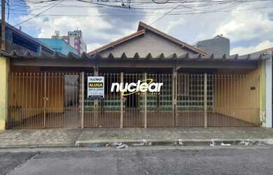 Imagem: O depósito possui 3 Vagas na garagem, 330m² de Área e está