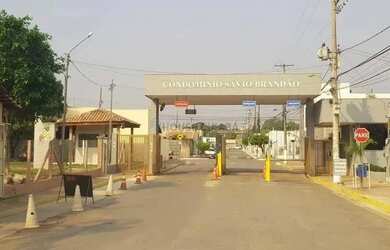 Imagem: A casa em condomínio possui 2 Dormitórios, 2 Banheiros, 2