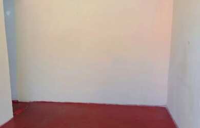 Imagem: A casa possui 1 Dormitório e 1 Banheiro e está localizado