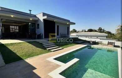 Imagem: A casa em condomínio possui 3 Dormitórios, 5 Banheiros, 250m²