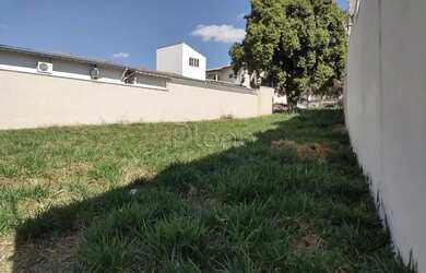 Imagem: O terreno possui 357m² de Área e está localizado em Chácara