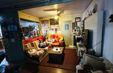 Imagem 14: Vendo ou troco Casa com 2 dormitórios