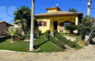 Imagem: A casa em condomínio possui 3 Dormitórios, 3 Banheiros, 1