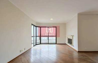 Imagem: O apartamento possui 4 Dormitórios, 5 Banheiros, 2 Vagas na