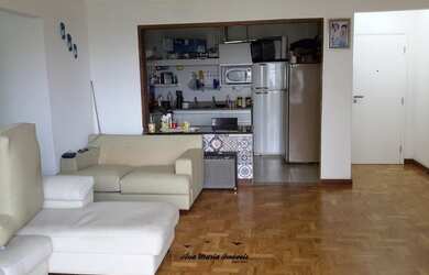 Imagem: O apartamento possui 2 Dormitórios, 2 Banheiros, 1 Vaga na