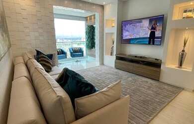 Imagem: O apartamento possui 3 Dormitórios, 1 Banheiro, 2 Vagas na