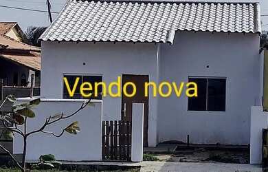 Imagem: A casa possui 1 Dormitório, 1 Banheiro, 1 Vaga na garagem