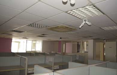 Imagem: O depósito possui 376m² de Área e está localizado em Centro