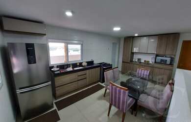 Imagem: O apartamento na cobertura possui 3 Dormitórios, 1 Banheiro