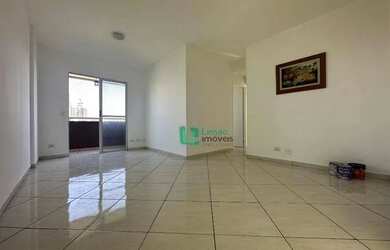 Imagem: Apartamento com 3 dormitórios para alugar, 70 m² por R$ 2.347/mês