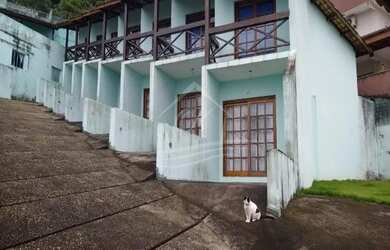 Imagem: A casa possui 2 Dormitórios, 2 Banheiros, 1 Vaga na garagem