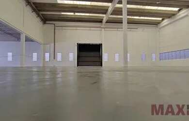 Imagem: O depósito possui 3000-0m² de Área e está localizado em