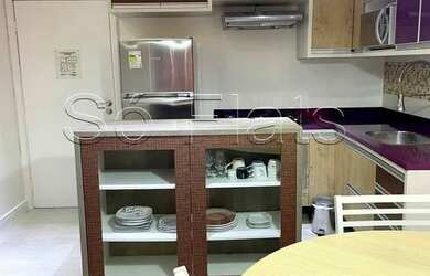 Imagem: O apartamento possui 1 Dormitório, 1 Banheiro, 1 Vaga na garagem