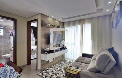 Imagem: O apartamento possui 2 Dormitórios, 1 Banheiro, 1 Vaga na garagem