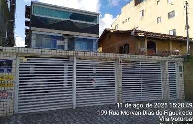 Imagem: A casa possui 2 Dormitórios, 1 Banheiro, 1 Vaga na garagem