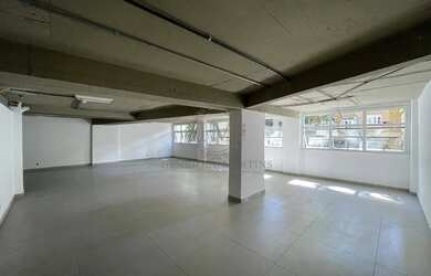 Imagem: O depósito possui 182m² de Área e está localizado em Leblon