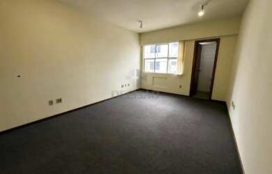 Imagem: O depósito possui 1 Vaga na garagem e 25m² de Área e está