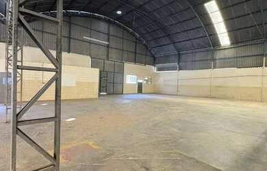 Imagem 3: Locação Galpão 400 m² por R$ 8.479 - Glebas - Franco da Rocha