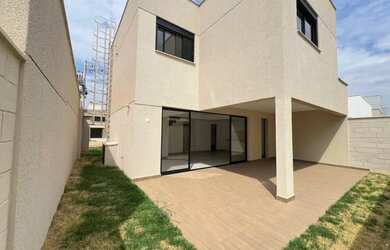 Imagem 10: Sobrado à venda no bairro Jardins Marselha - Aparecida de Goiânia/GO