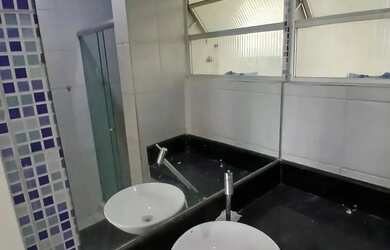 Imagem 7: ALUGO AP 3 QUARTOS DEP COMPLETA, 93M2, ARMÁRIOS, 2 VAGAS A 500M DA PRAÇA...