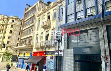 Imagem: O depósito possui 900m² de Área e está localizado em Centro