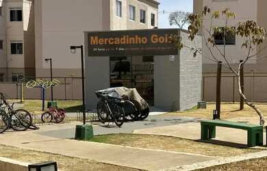 Imagem: O apartamento possui 2 Dormitórios, 1 Banheiro, 1 Vaga na garagem