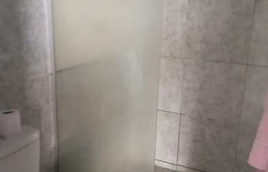 Imagem: A casa possui 2 Dormitórios, 2 Banheiros, 1 Vaga na garagem