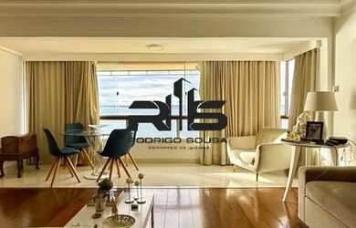 Imagem: O apartamento possui 2 Dormitórios, 2 Banheiros, 2 Vagas na