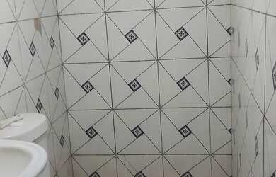 Imagem: A casa possui 2 Dormitórios, 1 Banheiro e está localizado