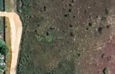 Imagem: O terreno possui 975m² de Área e está localizado em Centro