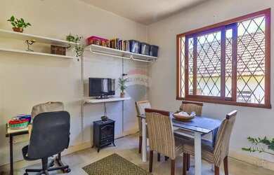 Imagem 14: Espaço, Sol e Tradição Casa Clássica com 6 Dormitórios em Terreno...