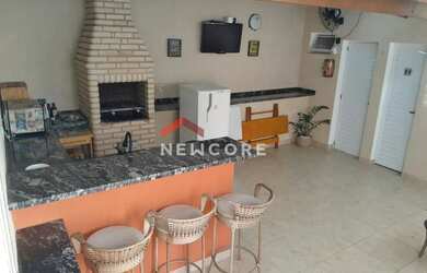 Imagem: A casa possui 3 Dormitórios, 4 Banheiros, 2 Vagas na garagem