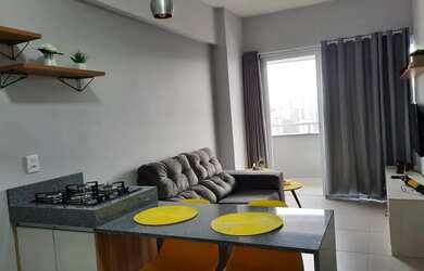 Imagem: O apartamento possui 1 Dormitório, 1 Banheiro, 1 Vaga na garagem