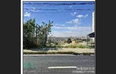 Imagem: O terreno possui 1.001m² de Área e está localizado em Cidade