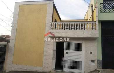 Imagem: A casa possui 2 Dormitórios, 2 Banheiros, 1 Vaga na garagem