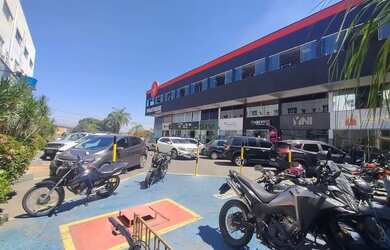 Imagem: O depósito possui 1400m² de Área e está localizado em Centro